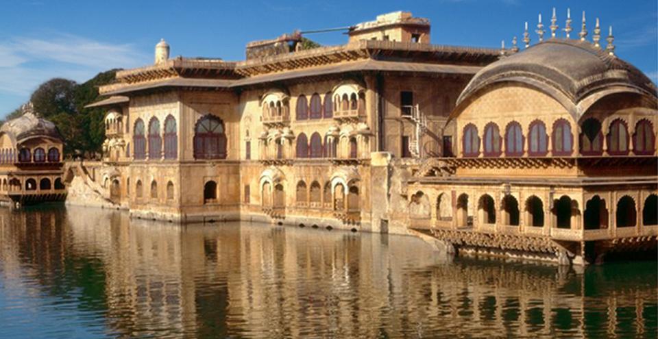 Hotel Eagle Nest Bharatpur Bagian luar foto